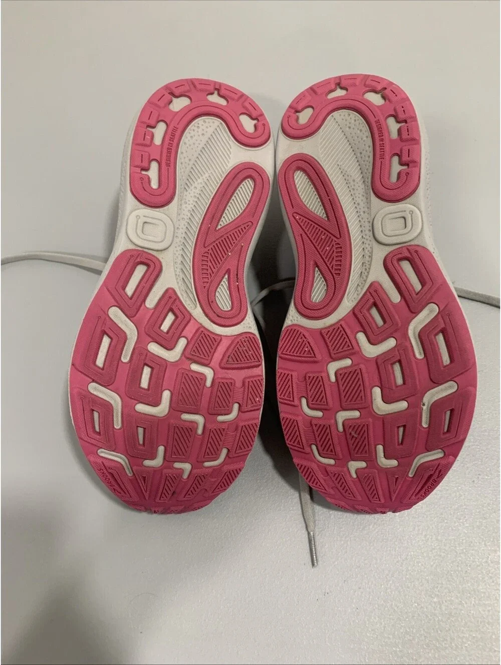 Brooks Women's Gray Light Pink Adrenaline GTS 24 Running Sneakers SIZE 8.5